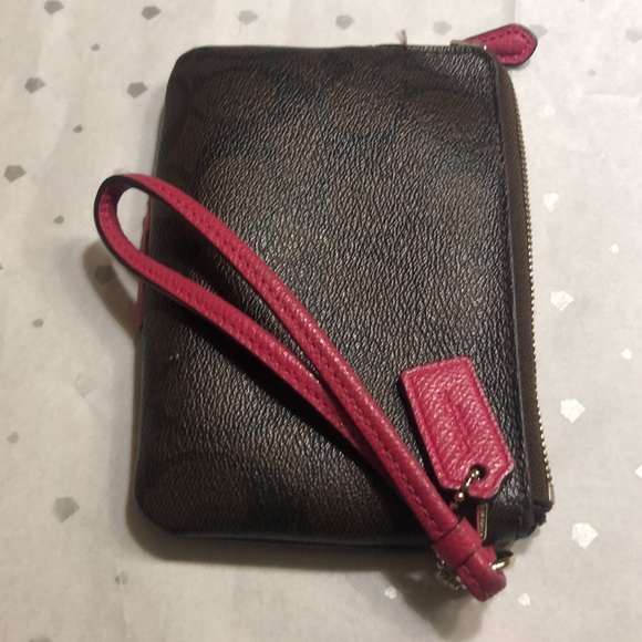 Coach wristlet - Picture 3 of 4